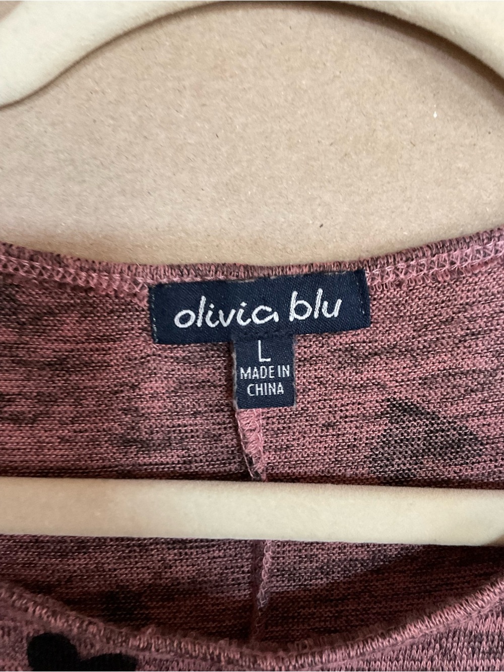Olivia Blu top with black heart print. Size L. - Picture 4 of 9
